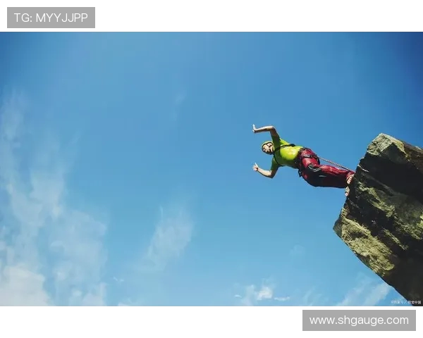 杭州极限运动队与广州极限运动队赛后战术分析与复盘探讨