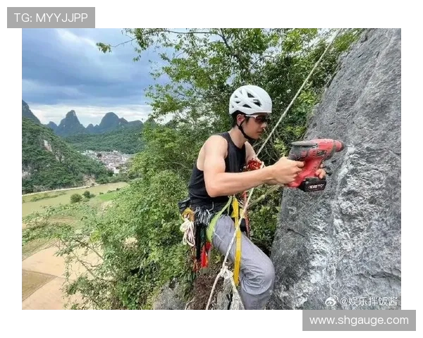 深圳极限运动队耐力挑战揭秘：勇者无畏的极限之旅