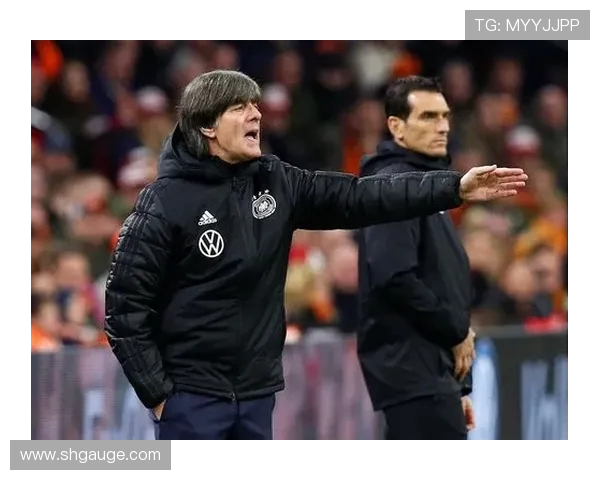 荷兰与德国足球历史交锋成绩回顾与分析