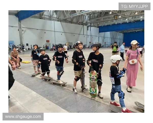 重庆滑板队的意识与文化探讨:滑板运动在城市生活中的意义与影响