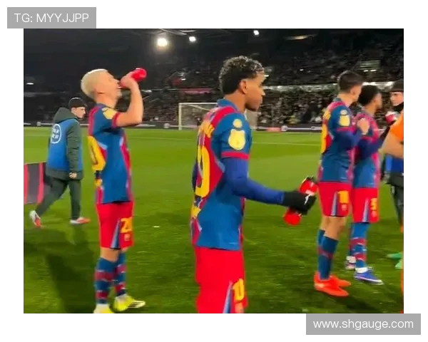 韦斯卡迎战西班牙球队期待精彩对决展现足球魅力与激情